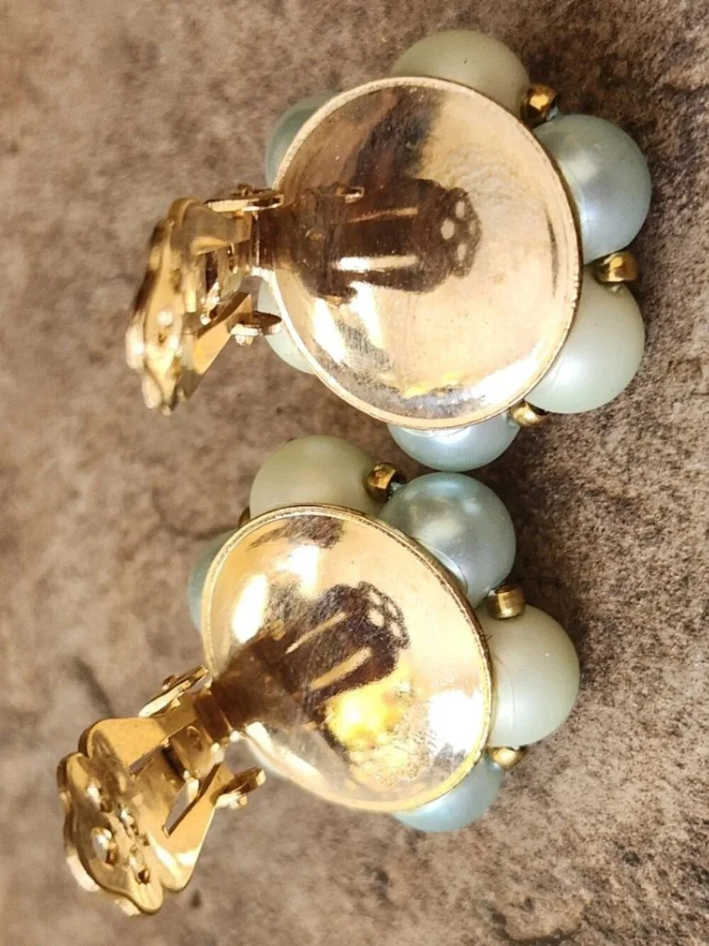 Vtg 1950-60s Lisner Faux Pearl Cluster Aurora Borealis Crystal Clip On Earrings - Picture 10 of 14